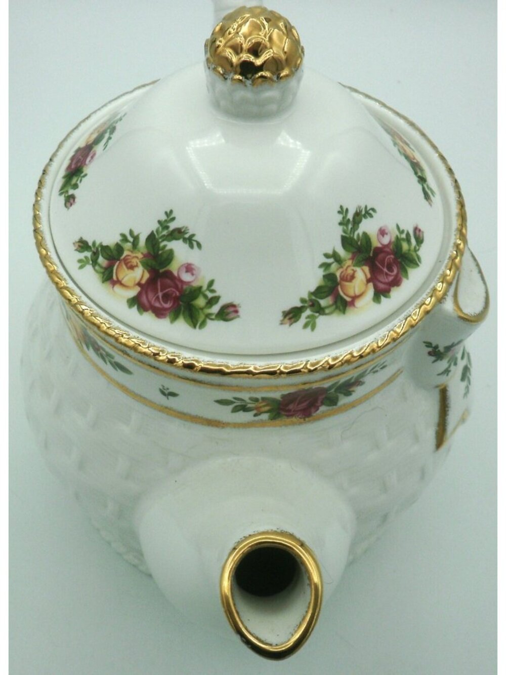 Royal Albert Christmas Old Country Rose Basket Weave 5 piece Tea Set - Picture 7 of 16